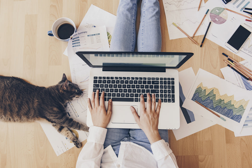 A Picture-Perfect Guide to Creating Your Home Office Set Up For Video Calls