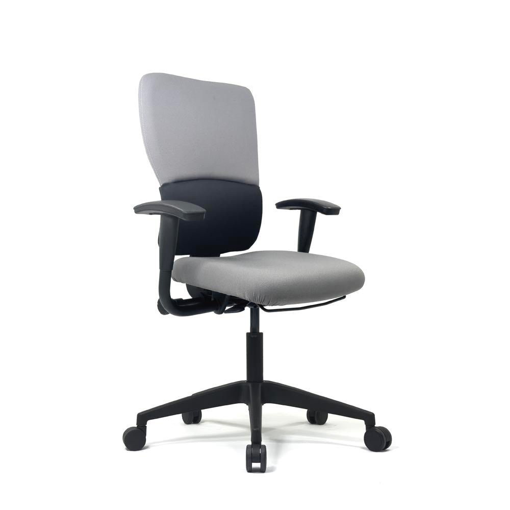 <tc>Steelcase</tc>: <tc>Lets B</tc> - Sedia operativa con schienale alto in tessuto grigio - Ristrutturata
