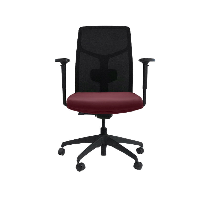 <tc>Boss Design</tc>: Tauro in pelle bordeaux - sedia operativa - ricondizionata