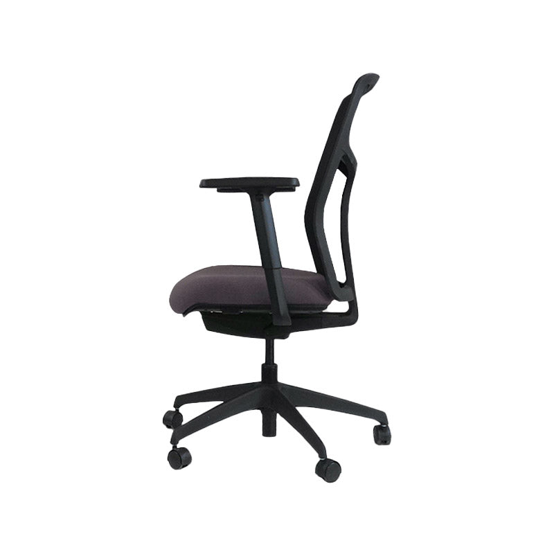 <tc>Boss Design</tc>: Tauro in tessuto grigio - sedia operativa - ricondizionata