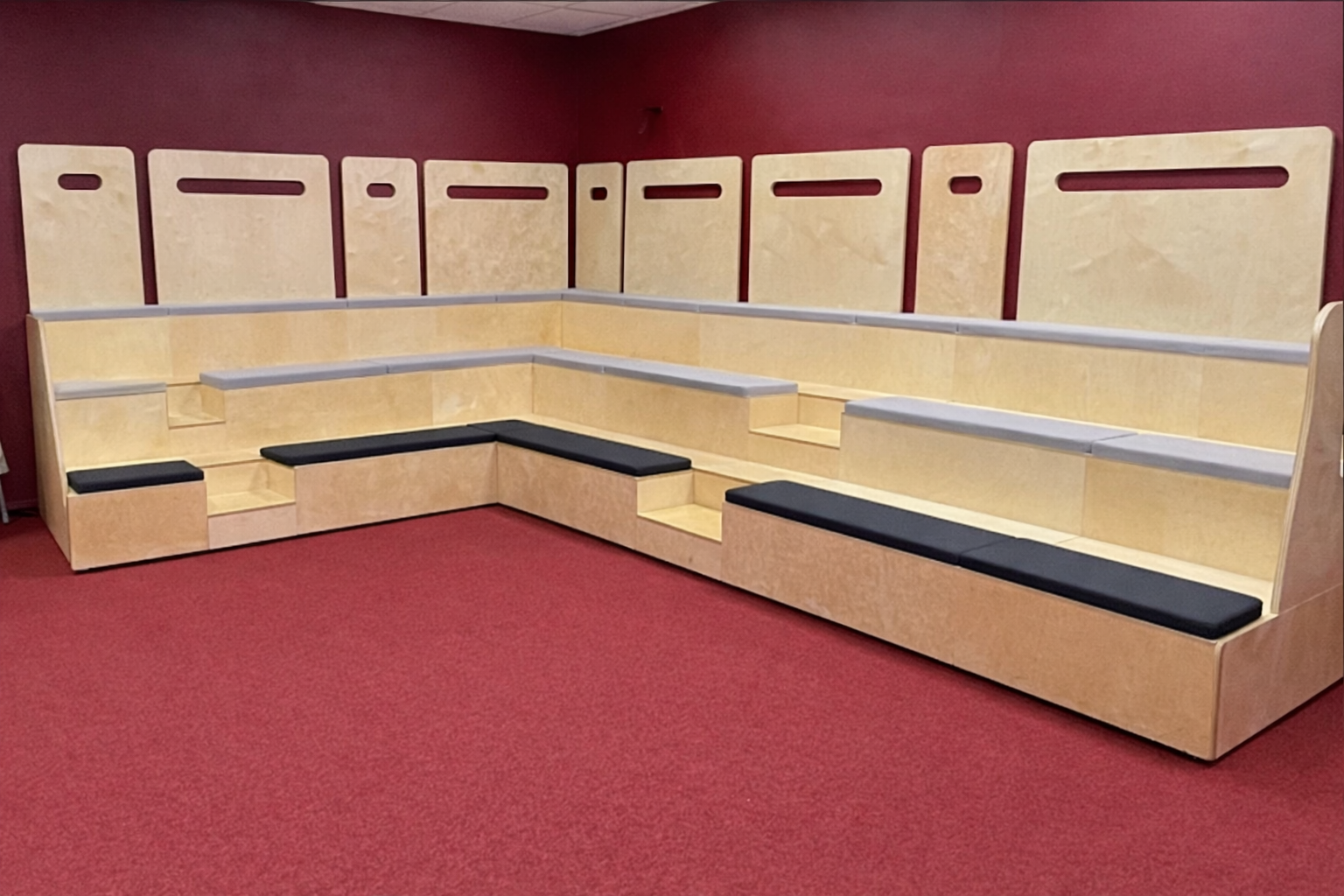 <tc>Connection</tc>: Sedili a piattaforma - Ristrutturati