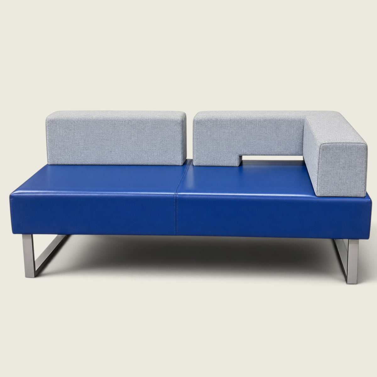 Orangebox: divano singolo con schienale alto grigio e blu lontano dalla scrivania (AFTD): - Ristrutturato
