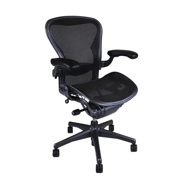 <tc>Herman Miller</tc>: Aeron - <tc>Size A</tc> - Bracciolo regolabile in altezza e inclinazione dello schienale (grafite) - Ricondizionato