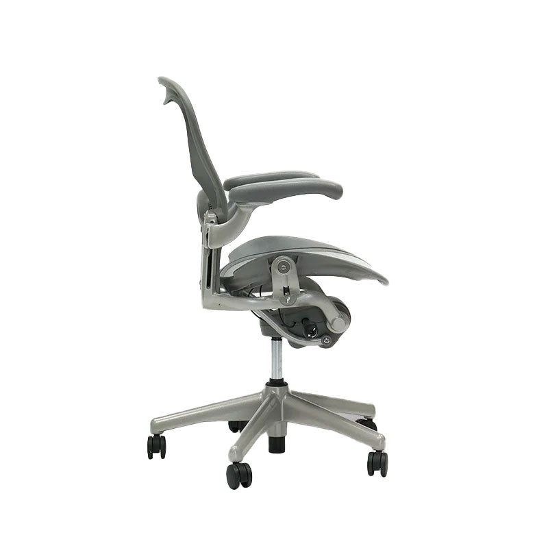 <tc>Herman Miller</tc>: Aeron <tc>Size B</tc> Silver Back Tilt - Ricondizionato