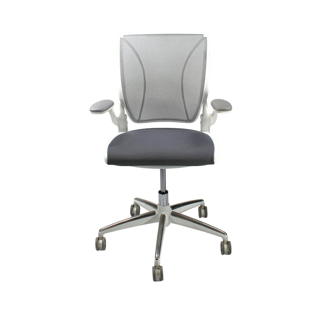 <tc>Humanscale</tc>: <tc>Diffrient World</tc> - Sedia operativa - Ricondizionata