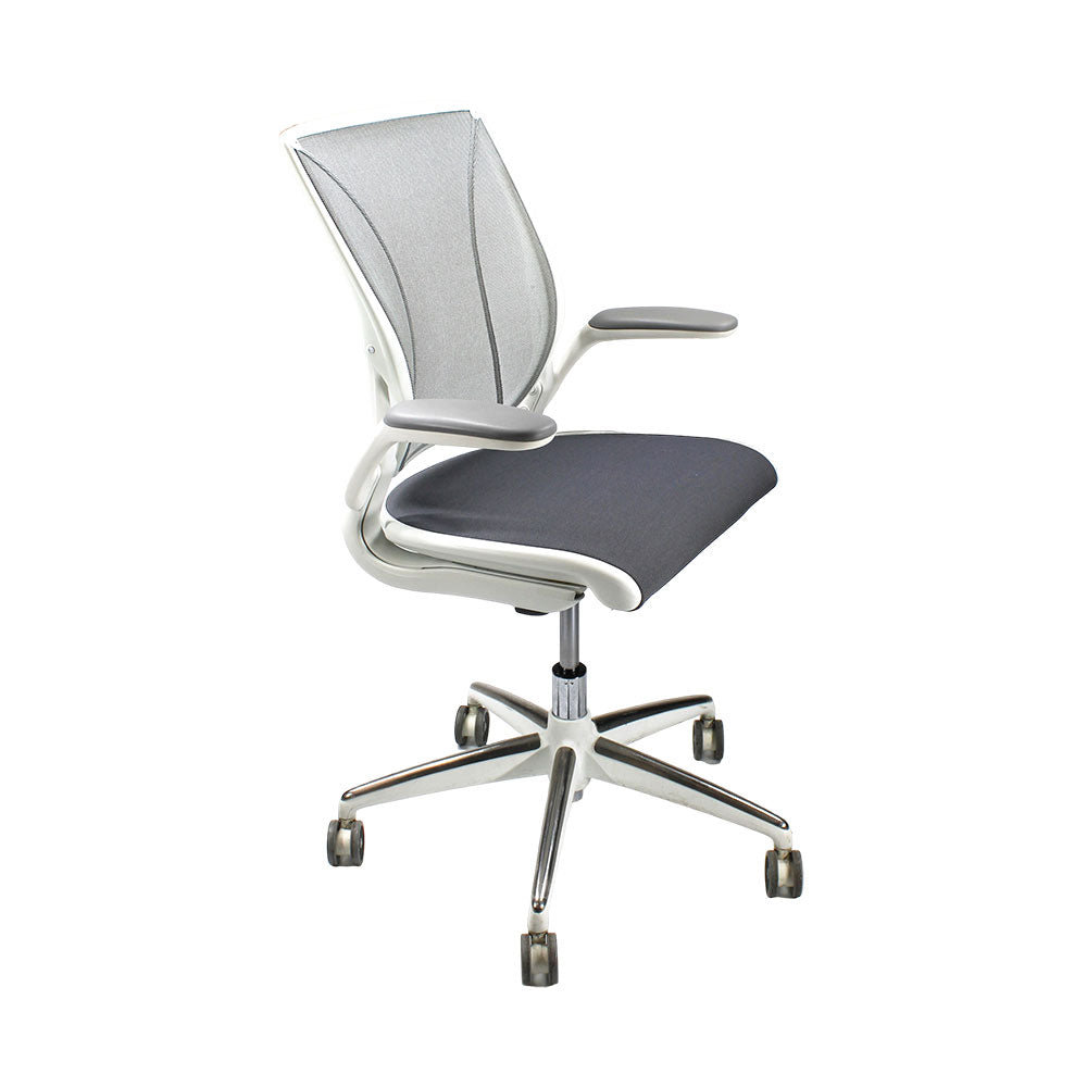 <tc>Humanscale</tc>: <tc>Diffrient World</tc> - Sedia operativa - Ricondizionata