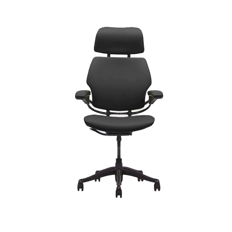 <tc>Humanscale</tc>: <tc>Freedom</tc> Sedia operativa con poggiatesta e schienale alto - Tessuto nero - Ricondizionata