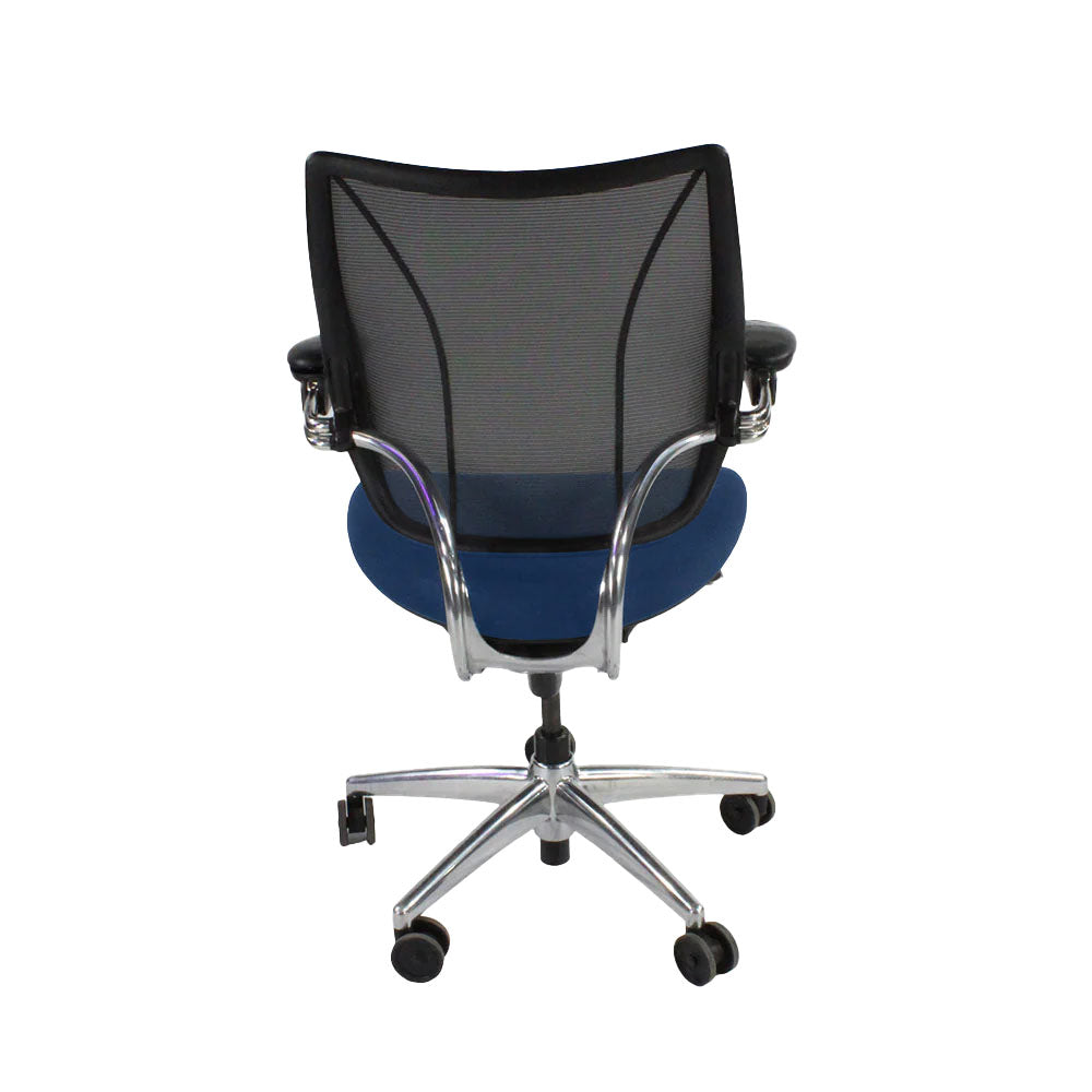 <tc>Humanscale</tc>: <tc>Liberty</tc> Sedia operativa in tessuto blu/struttura in alluminio - Ricondizionata