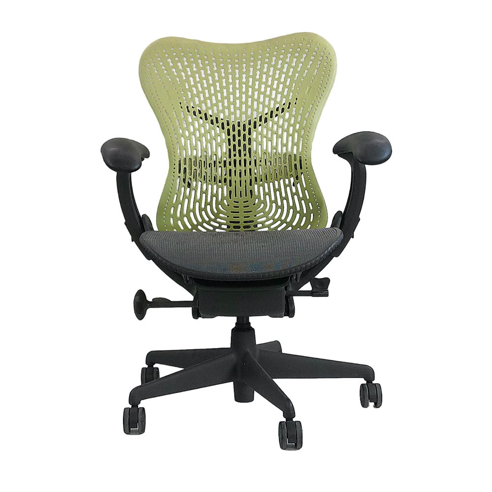 <tc>Herman Miller</tc>: <tc>Mirra</tc> Sedia operativa con schienale giallo - Ricondizionata