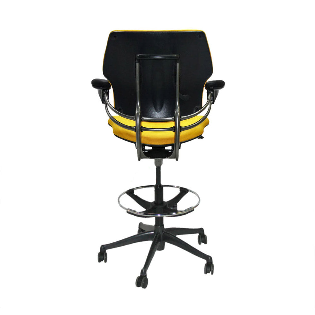 <tc>Humanscale</tc>: <tc>Freedom</tc> Sedia da disegnatore in tessuto giallo - Ristrutturata
