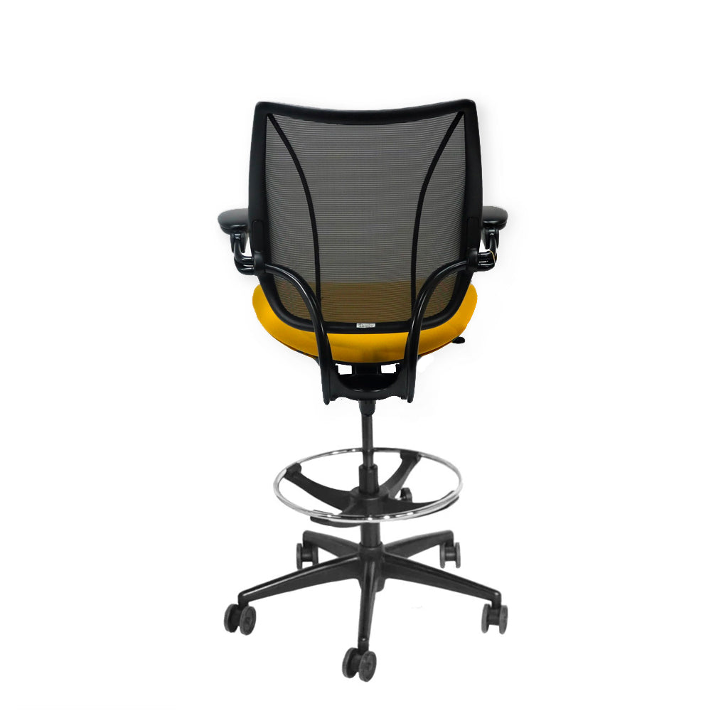 <tc>Humanscale</tc>: <tc>Liberty</tc> Sedia da disegnatore in tessuto giallo - Ristrutturata