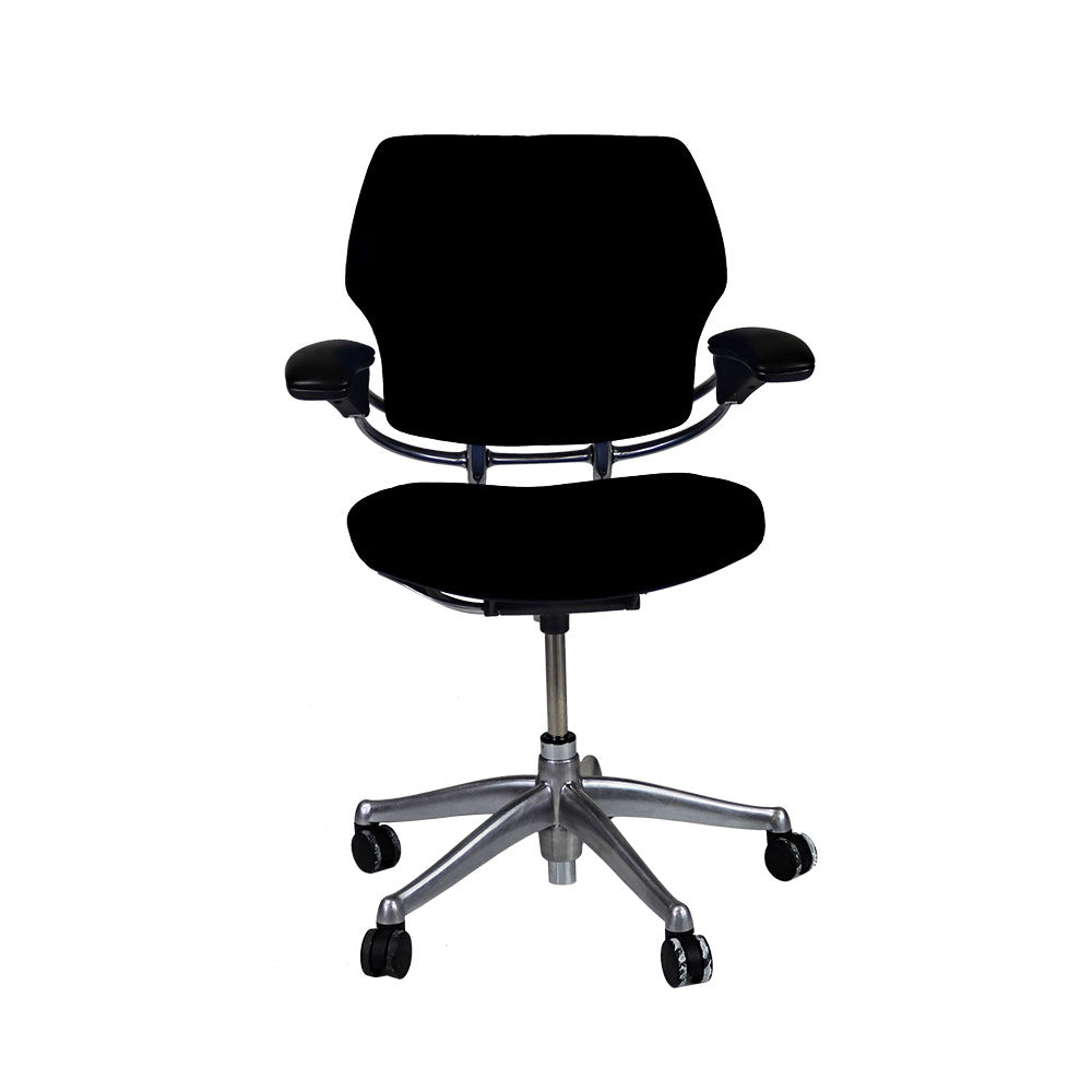 <tc>Humanscale</tc>: <tc>Freedom</tc> Sedia operativa con struttura in alluminio e tessuto nero - Ricondizionata