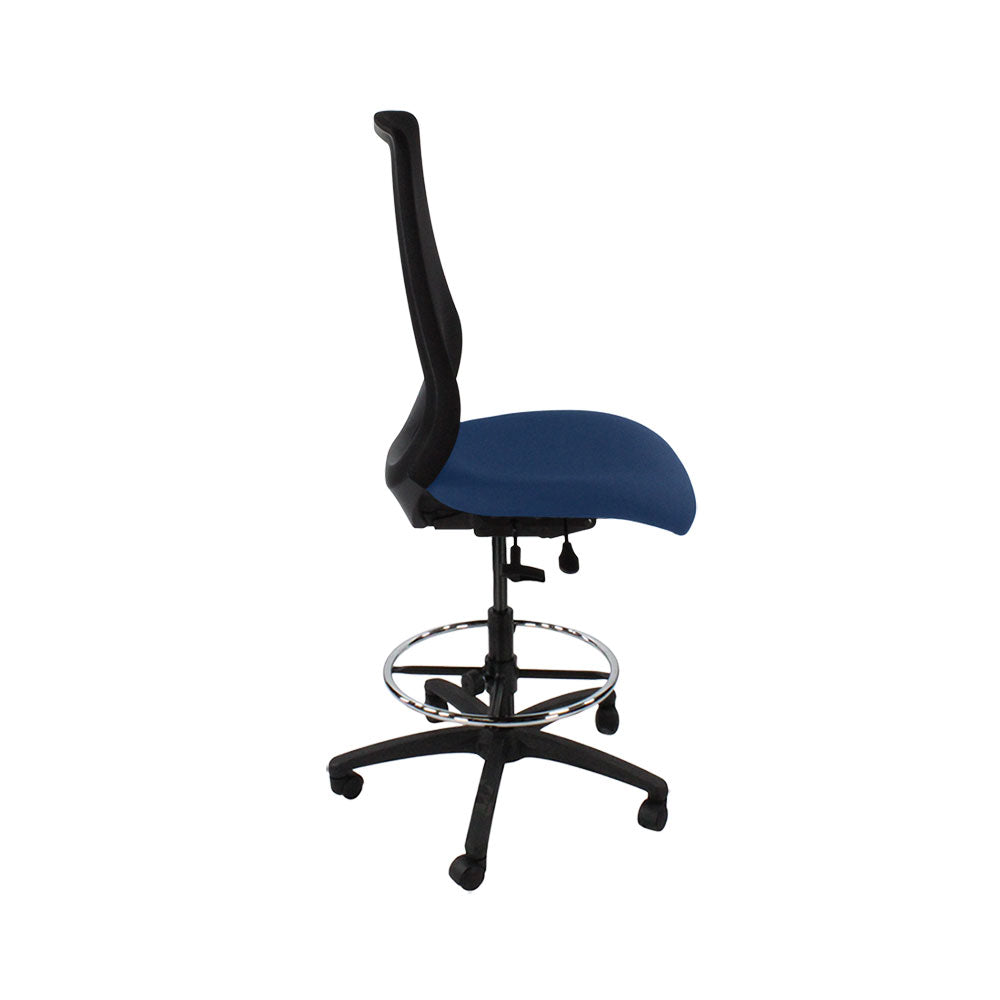 <tc>The Office Crowd</tc>: <tc>Scudo</tc> Sedia da disegnatore senza braccioli in tessuto blu - Ristrutturata
