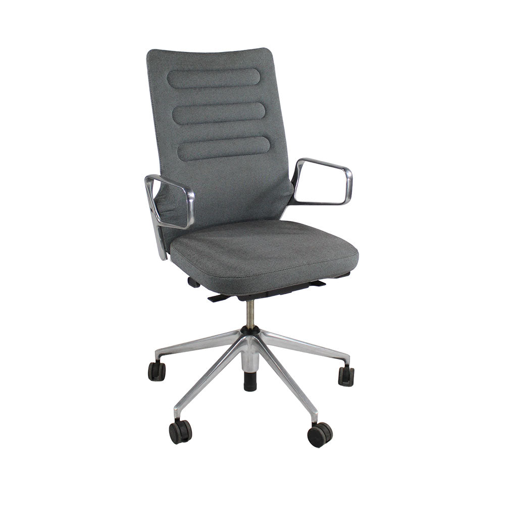 <tc>Vitra</tc>: Sedia da riunione AC4 in tessuto grigio - Ricondizionata