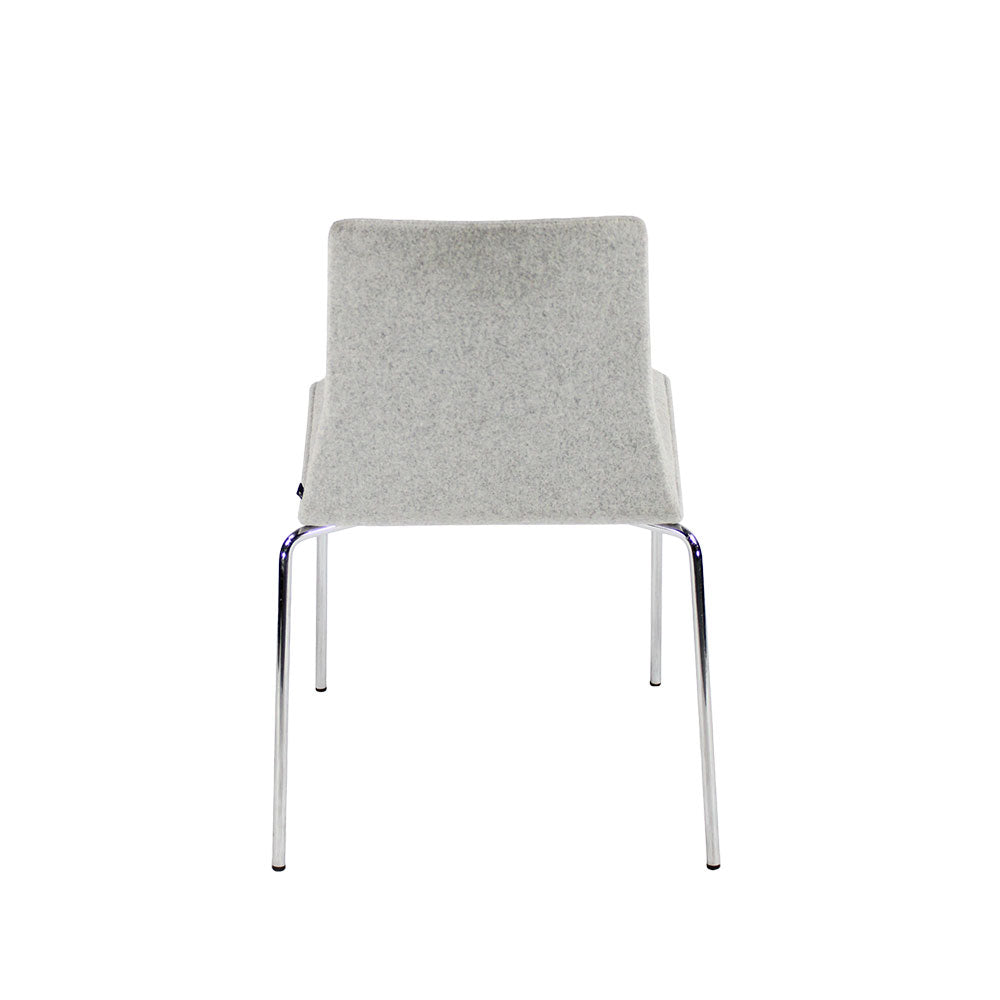 <tc>Steelcase</tc>: Sedia impilabile Coalesse in tessuto grigio - Ricondizionata