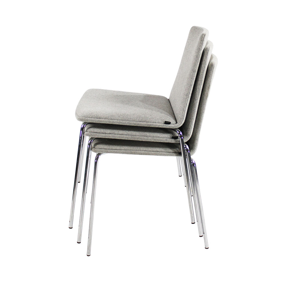 <tc>Steelcase</tc>: Sedia impilabile Coalesse in tessuto grigio - Ricondizionata