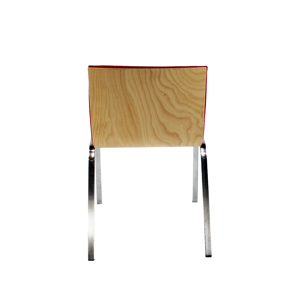 <tc>Boss Design</tc>: Sedia impilabile in tessuto rosso/schienale in rovere - Ristrutturata
