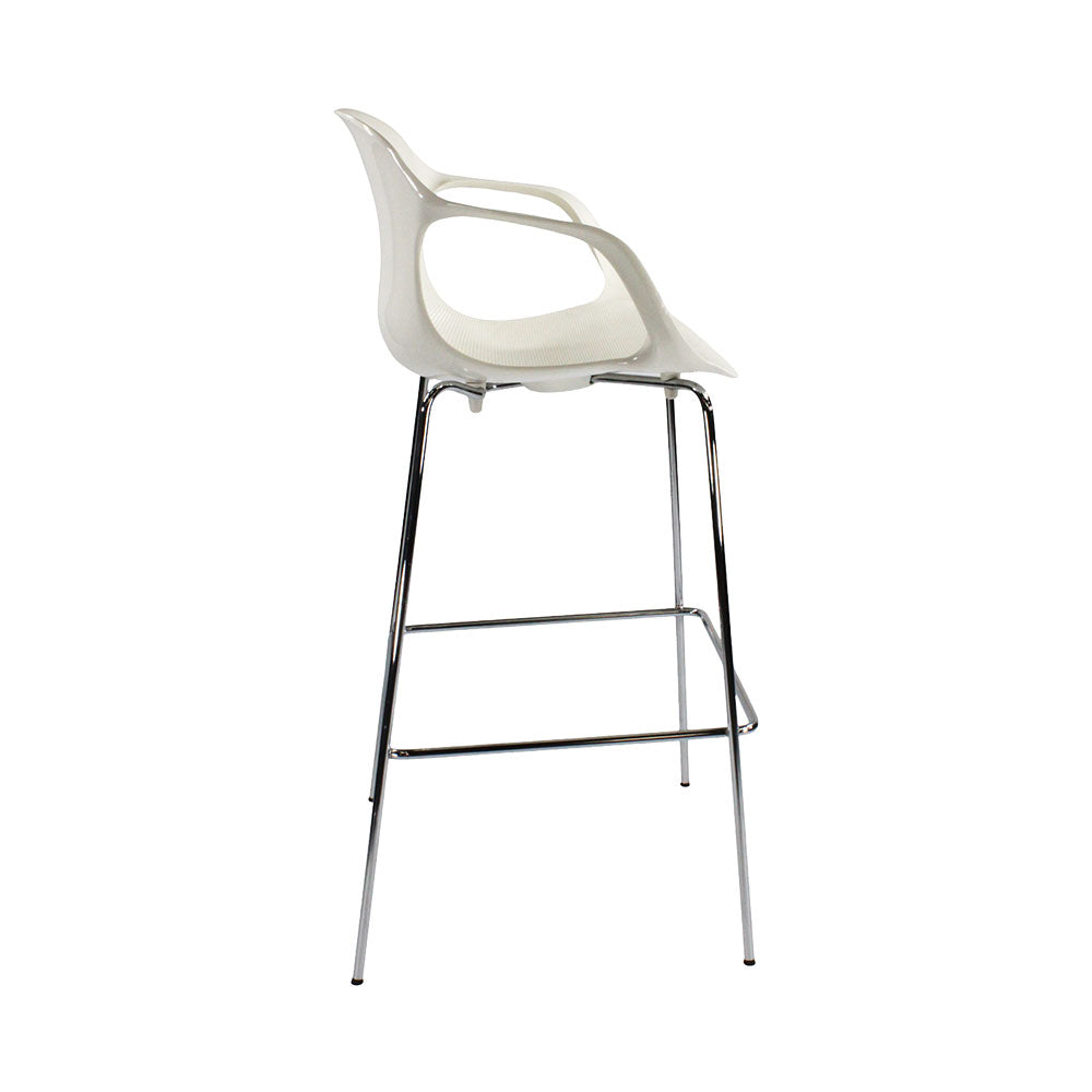 <tc>Fritz Hansen</tc>: Sgabello alto da bar Nap in bianco - Ristrutturato