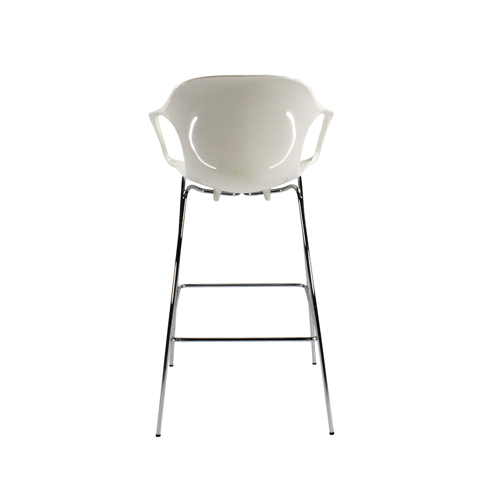 <tc>Fritz Hansen</tc>: Sgabello alto da bar Nap in bianco - Ristrutturato