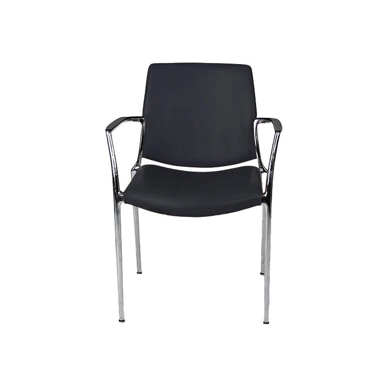 <tc>Kusch & Co</tc>: Sedia Capa 4200 in pelle nera - Ristrutturata