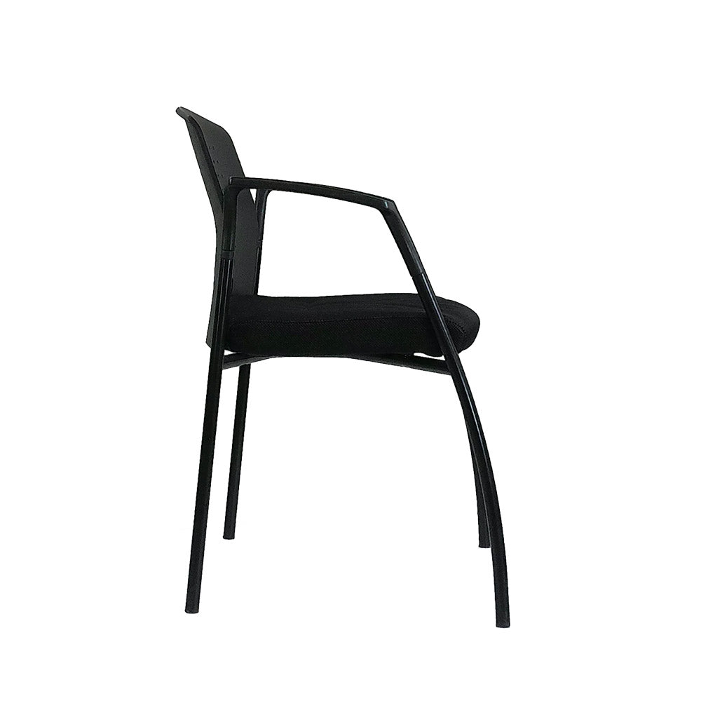 Martin Stoll: Black Meeting Chair - rinnovato