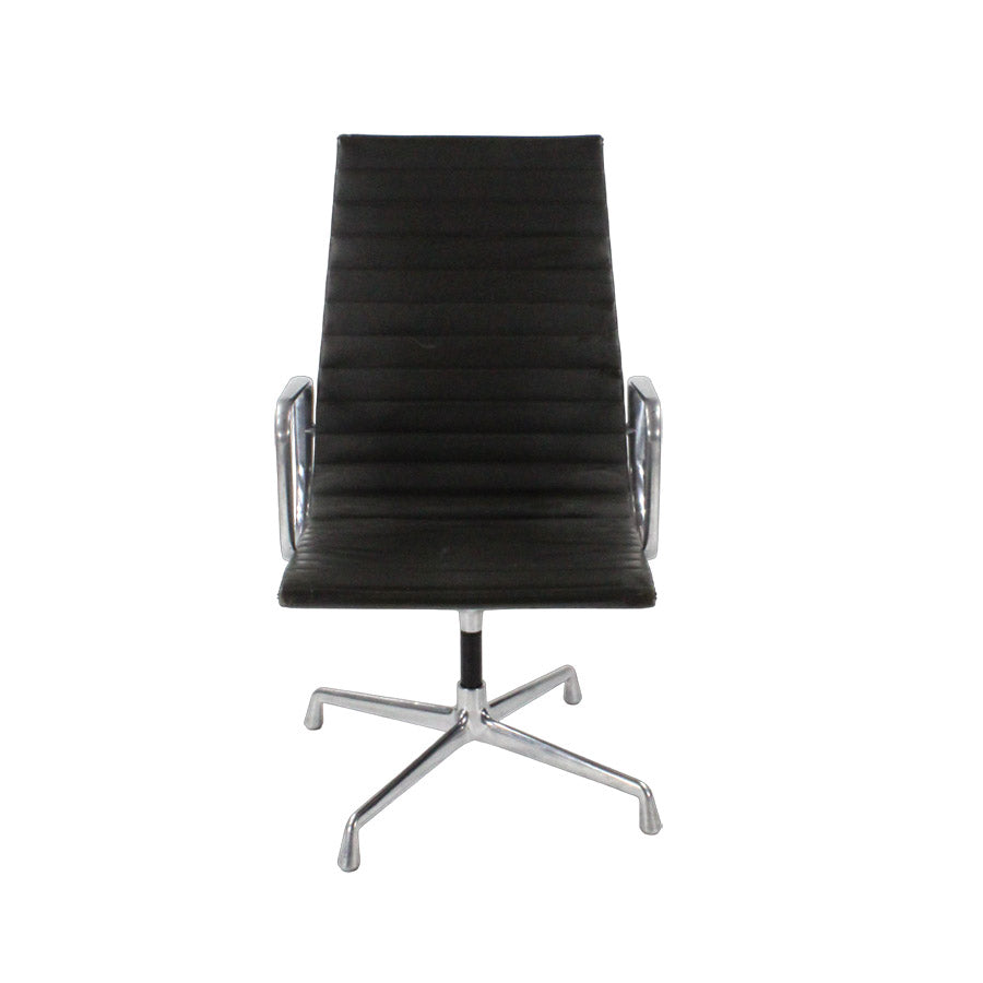 <tc>Vitra</tc>: <tc>Eames</tc> Poltrona EA116 - Ricondizionata