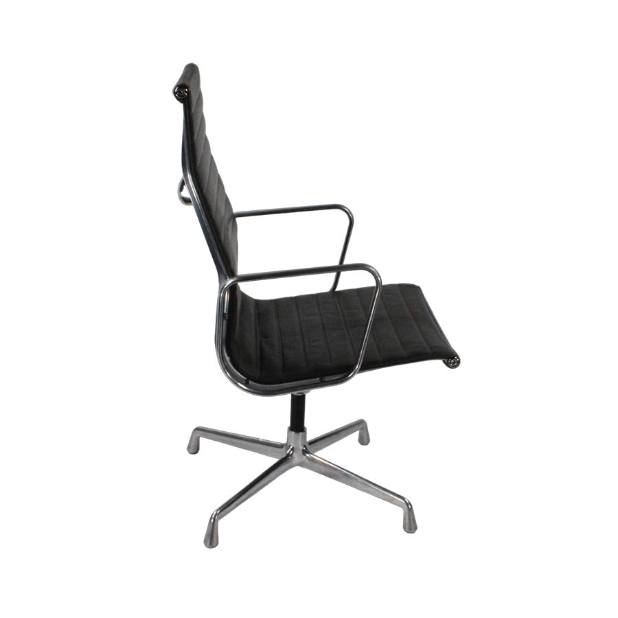Vitra: Eames EA116 Armchair - Refurbished