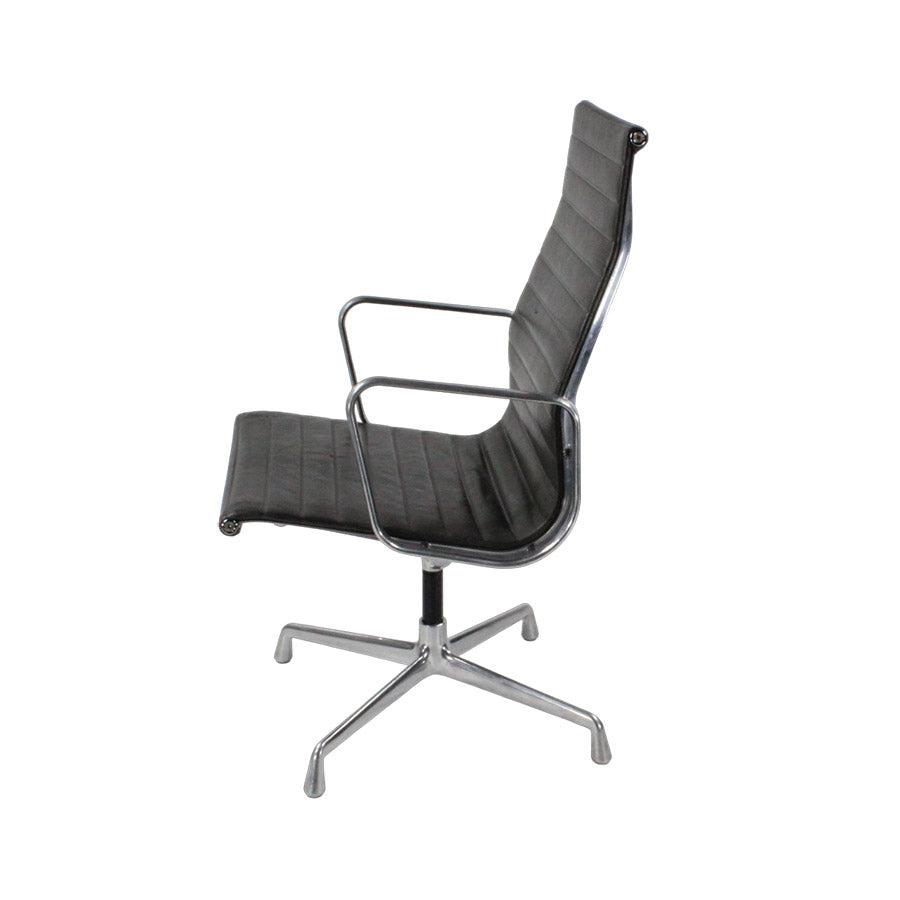 Vitra: Eames EA116 Armchair - Refurbished