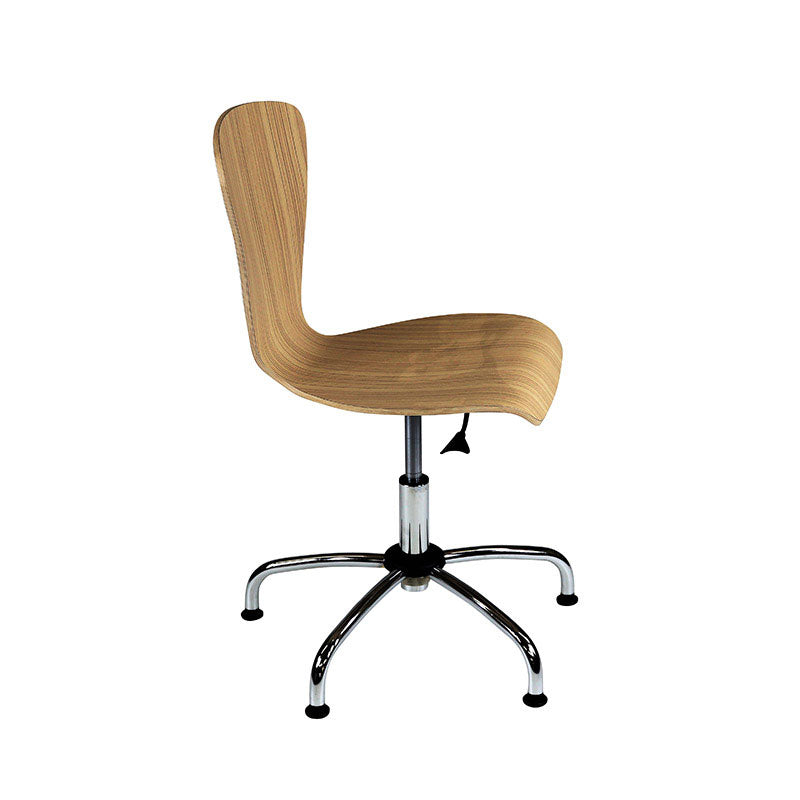 Nowy Styl: sedia da operatori in legno - rinnovato