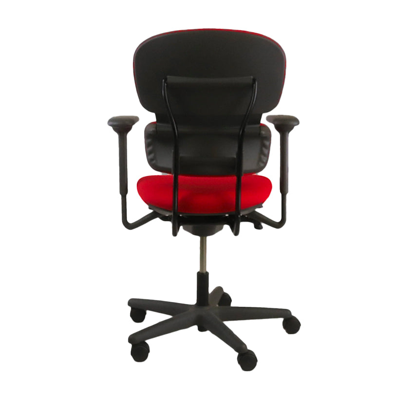 <tc>KI</tc>: <tc>Impulse</tc> Sedia da ufficio in tessuto rosso - Ricondizionata