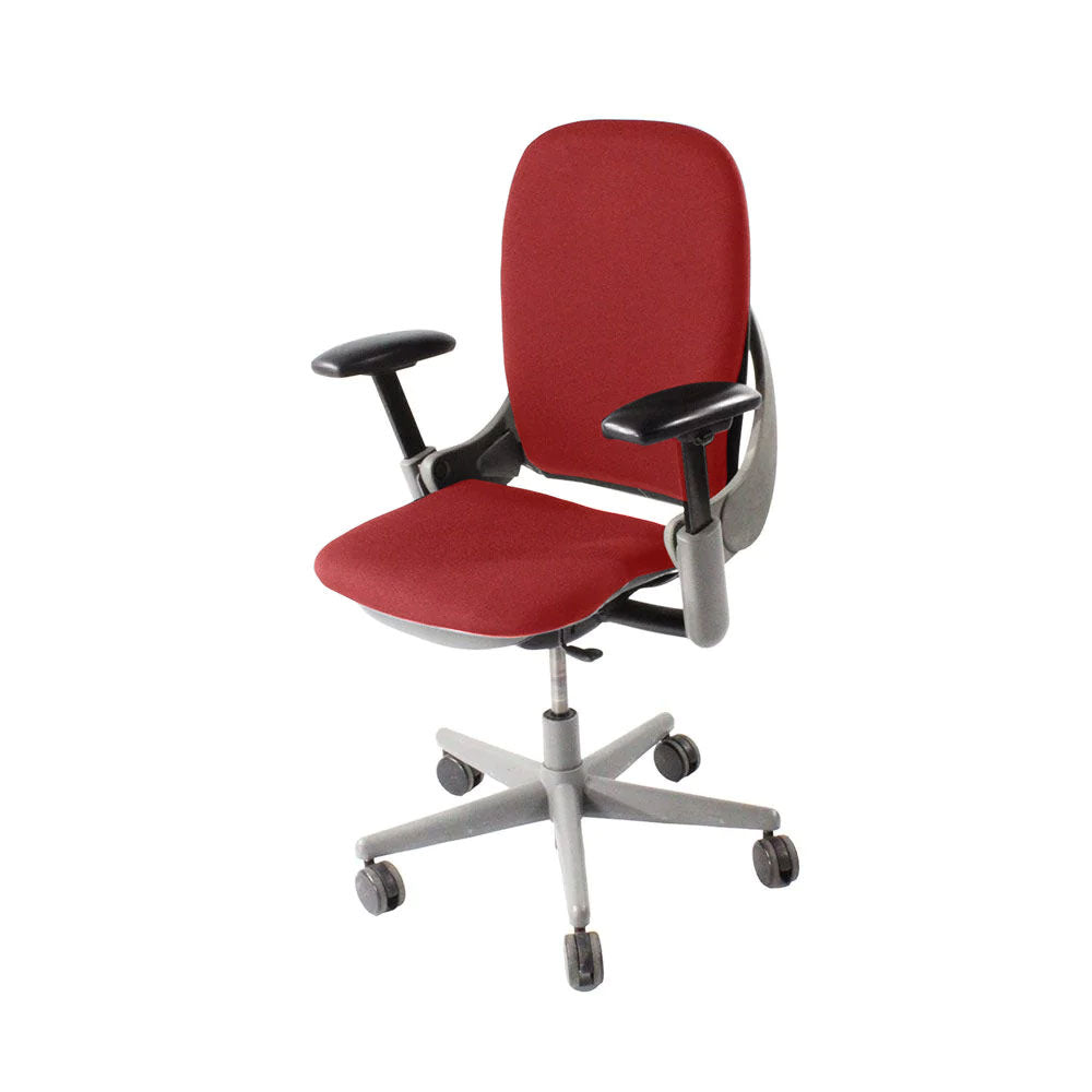 <tc>Steelcase</tc>: <tc>Leap V1</tc> Sedia da ufficio - Struttura grigia/Tessuto rosso - Ricondizionata