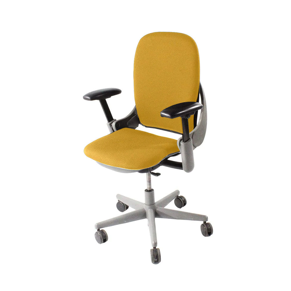 <tc>Steelcase</tc>: <tc>Leap V1</tc> Sedia da ufficio - Struttura grigia/Tessuto giallo - Ricondizionata