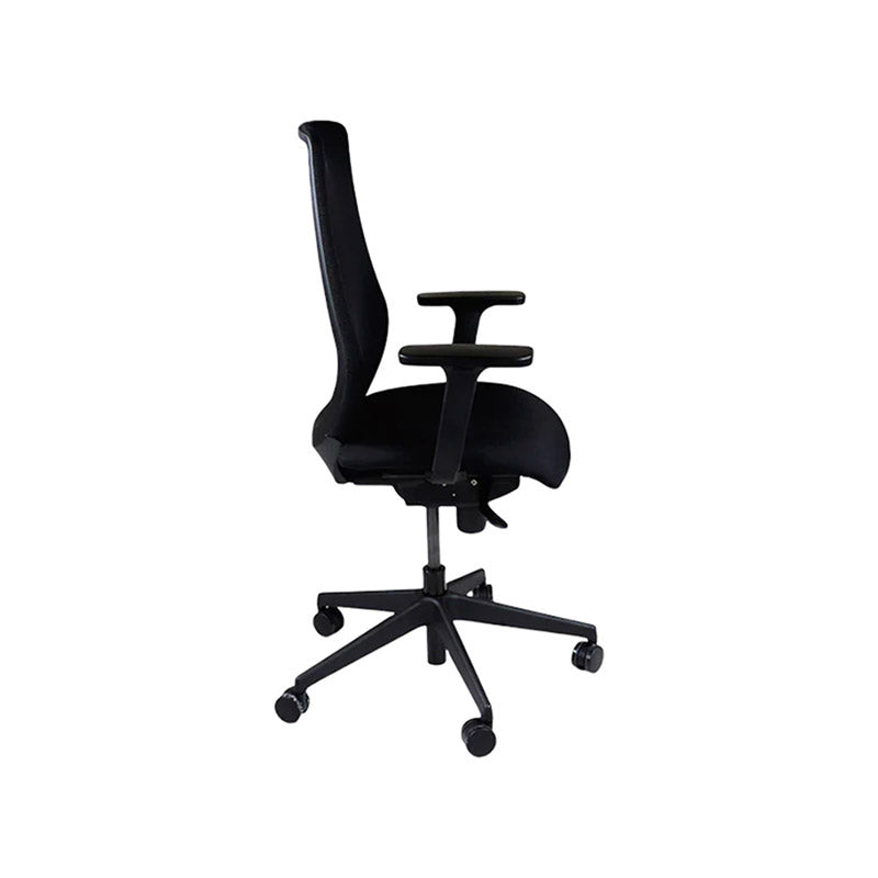 Saxen: Scudo Task Chair with Black Leather Seat without Headrest - Refurbished