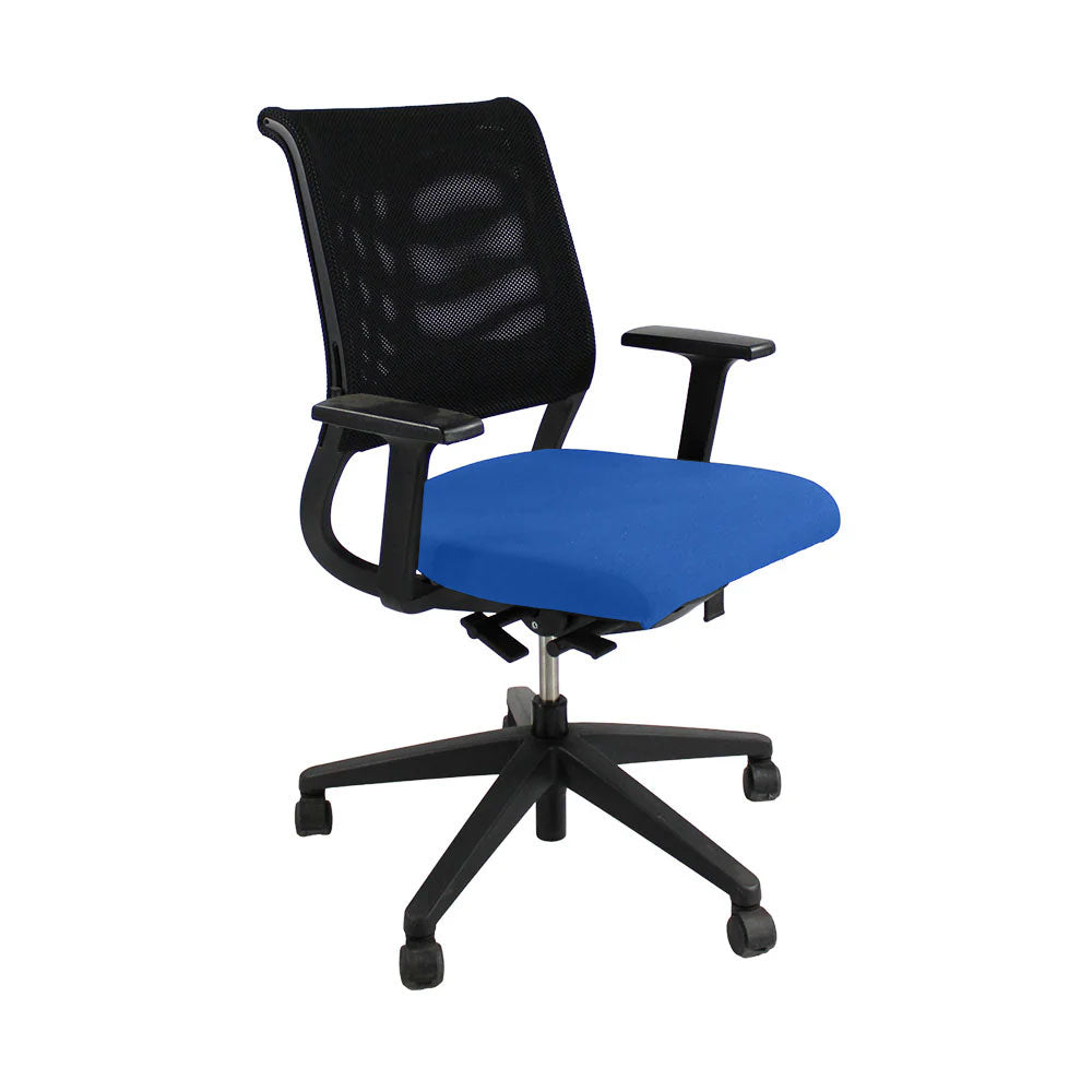 <tc>Sedus</tc>: <tc>Netwin</tc> Sedia NW-100 con schienale in rete in tessuto blu - Ricondizionata