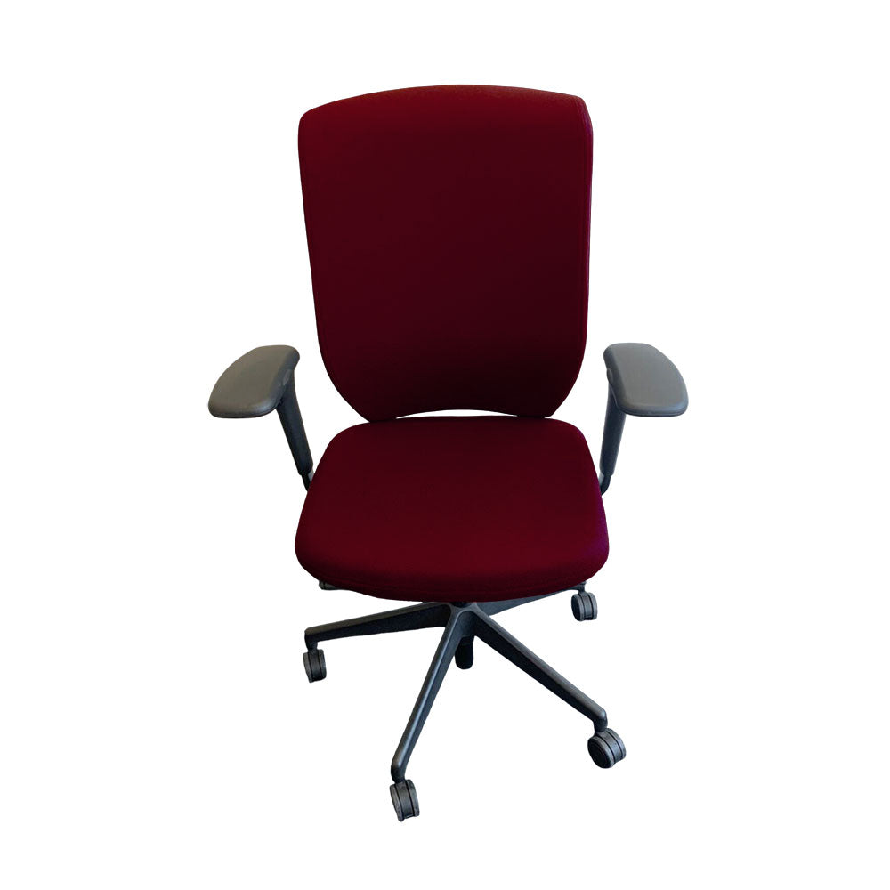 <tc>Senator</tc>: Sedia Evolve con schienale alto e braccioli regolabili in altezza in pelle bordeaux - Ristrutturata