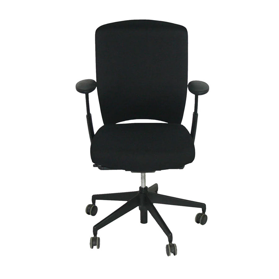 <tc>Senator</tc>: Sedia da ufficio Enigma S21 con struttura nera in pelle nera - Ricondizionata