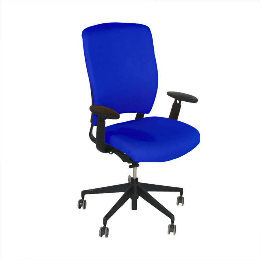 <tc>Senator</tc>: Sedia da ufficio Enigma S21 con struttura nera in tessuto blu - Ricondizionata