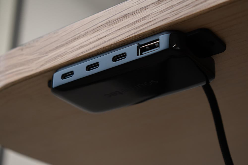 Modulo di alimentazione Pico On-Desk o Under-Desk in nero