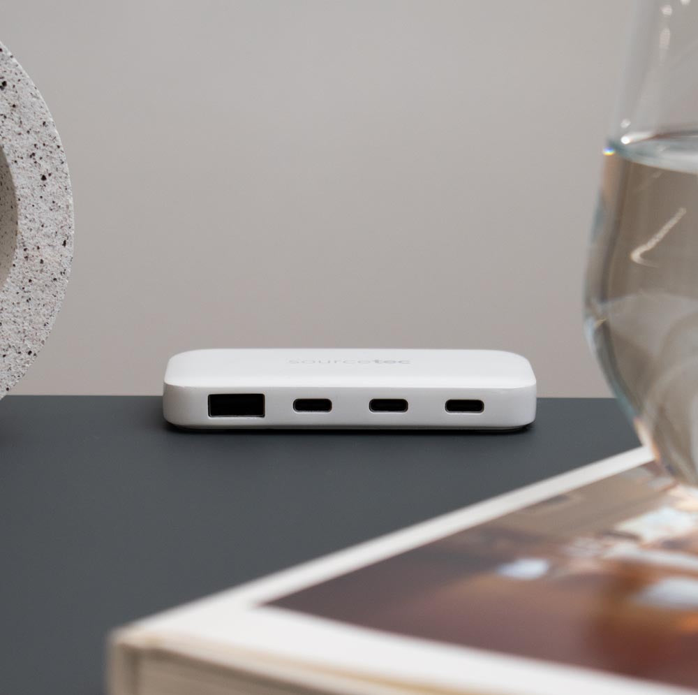Modulo di alimentazione Pico On-Desk o Under-Desk in bianco