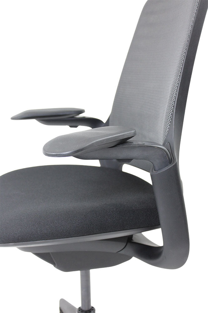 <tc>Steelcase</tc>: Sedia da ufficio ergonomica Serie 1 in tessuto nero - Ricondizionata