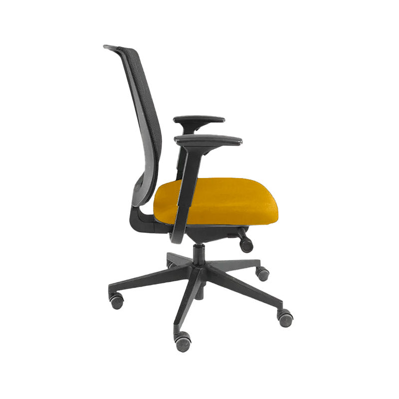 <tc>Steelcase</tc>: Sedia da ufficio Reply con schienale in rete in tessuto giallo - Ricondizionata