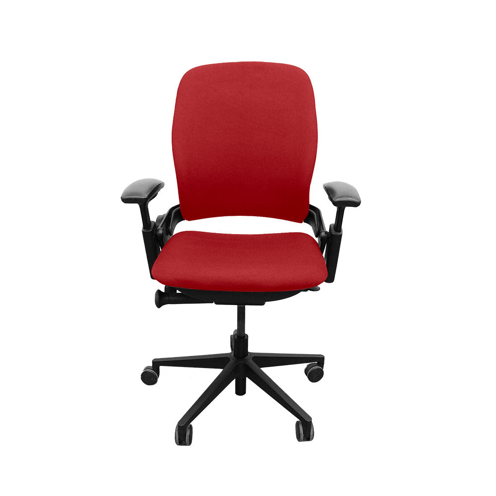 <tc>Steelcase</tc>: <tc>Leap V2</tc> Sedia da ufficio con braccioli regolabili in altezza - Tessuto rosso - Ricondizionata