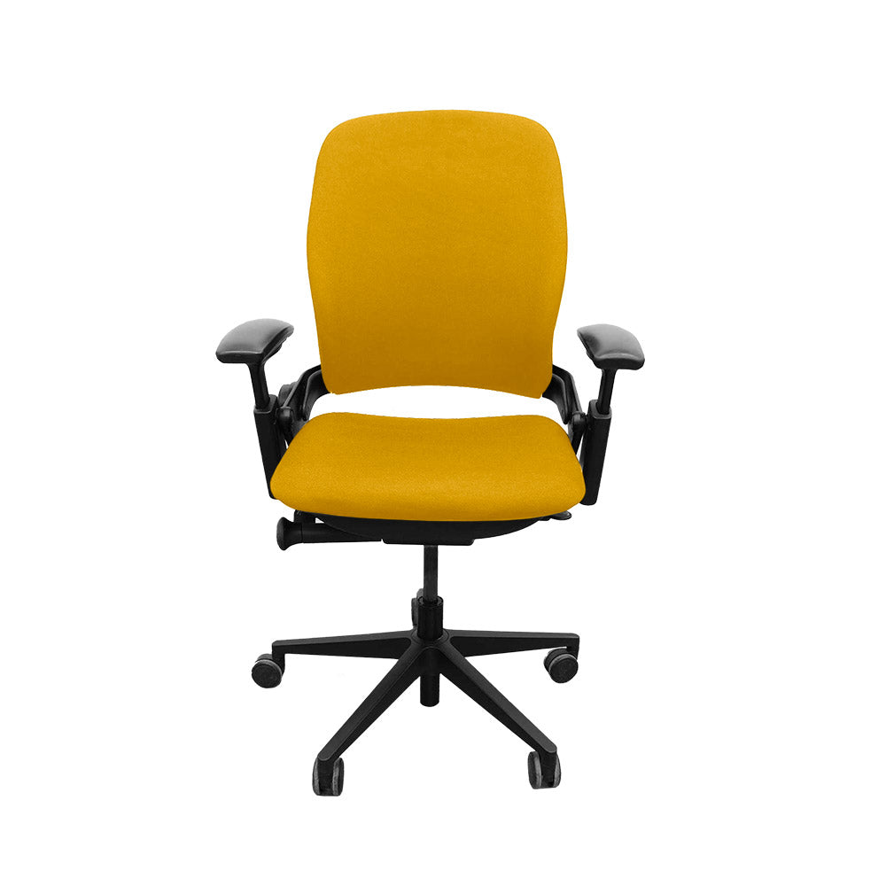 <tc>Steelcase</tc>: <tc>Leap V2</tc> Sedia da ufficio con braccioli regolabili in altezza - Tessuto giallo - Ricondizionata