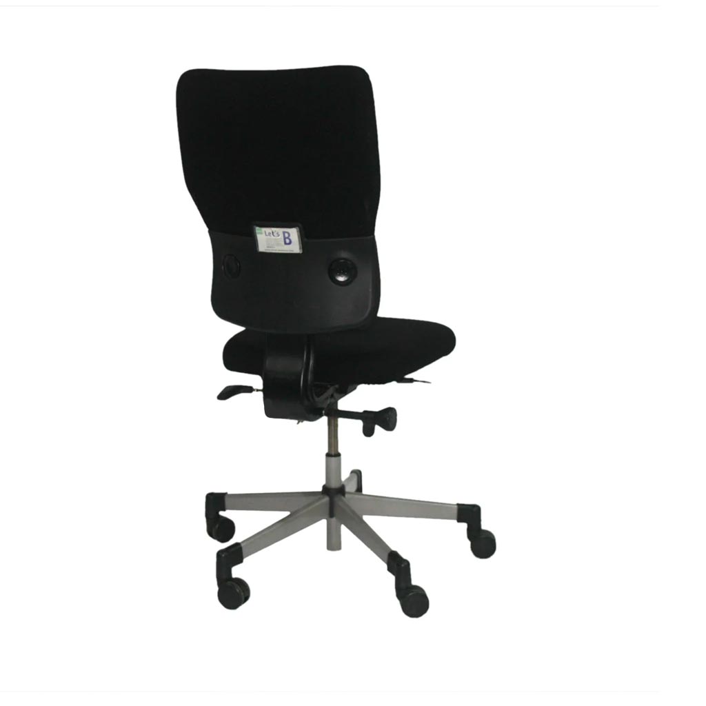 <tc>Steelcase</tc>: <tc>Lets B</tc> - Sedia operativa con schienale alto in tessuto nero senza braccioli - Ricondizionata