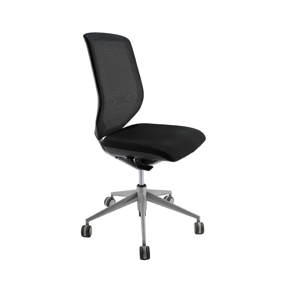 <tc>Actiu</tc>: Sedia da ufficio ergonomica TNK senza braccioli in nero - Ricondizionata
