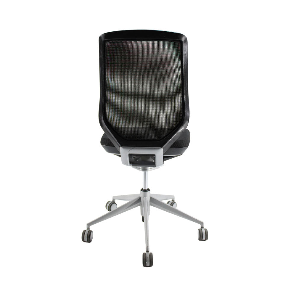 <tc>Actiu</tc>: Sedia da ufficio ergonomica TNK senza braccioli in nero - Ricondizionata