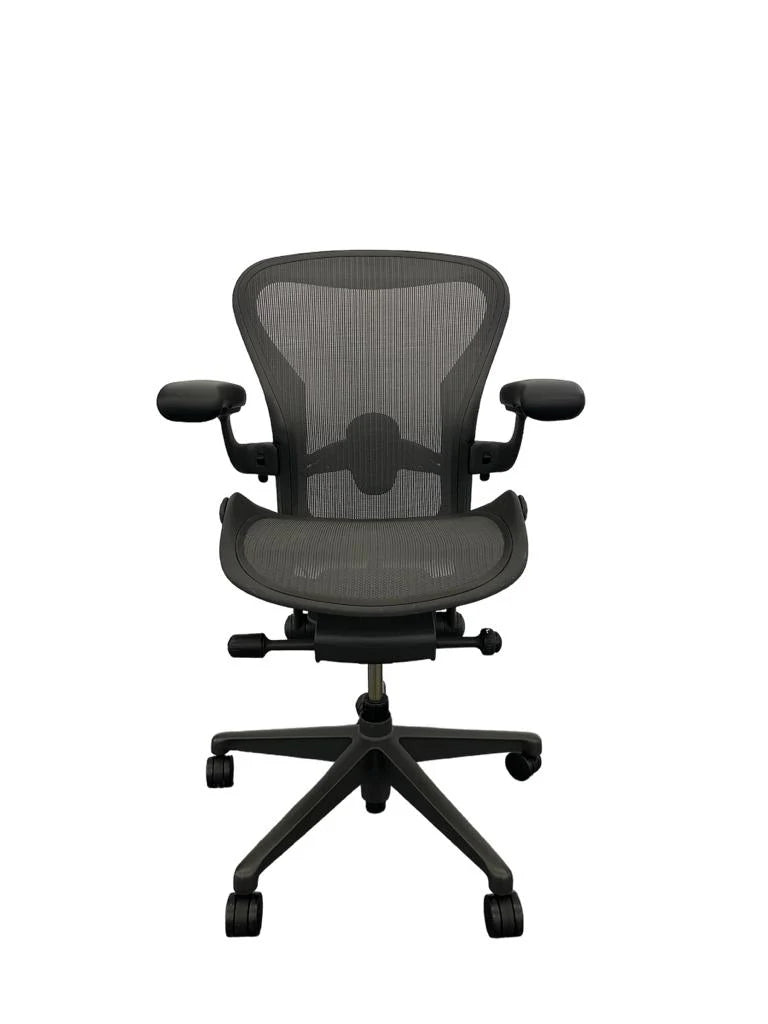 <tc>Herman Miller</tc>: <tc>Size B</tc> Aeron Remastered - Ricondizionato