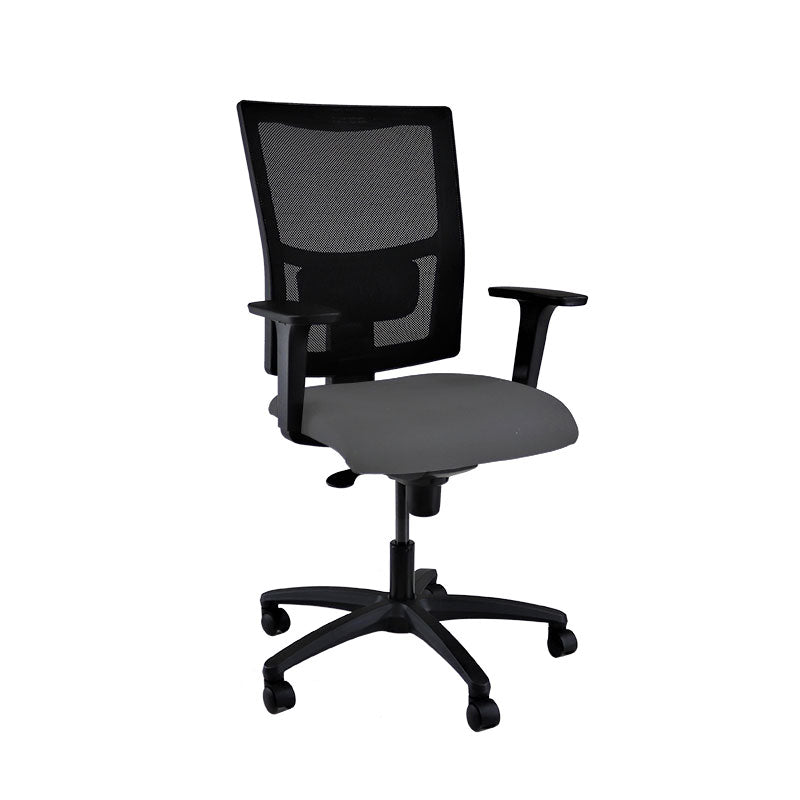 Saxen: Ergo Task Chair in Grey Fabric - Refurbished