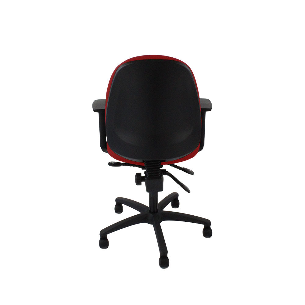 Sassoni: <tc>Scoop</tc> Poltrona da ufficio alta in tessuto rosso - Ristrutturata