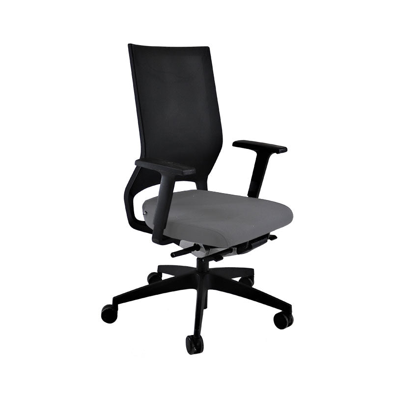 <tc>Sedus</tc>: <tc>Quarterback</tc> Sedia da ufficio con struttura nera in tessuto grigio - Ricondizionata